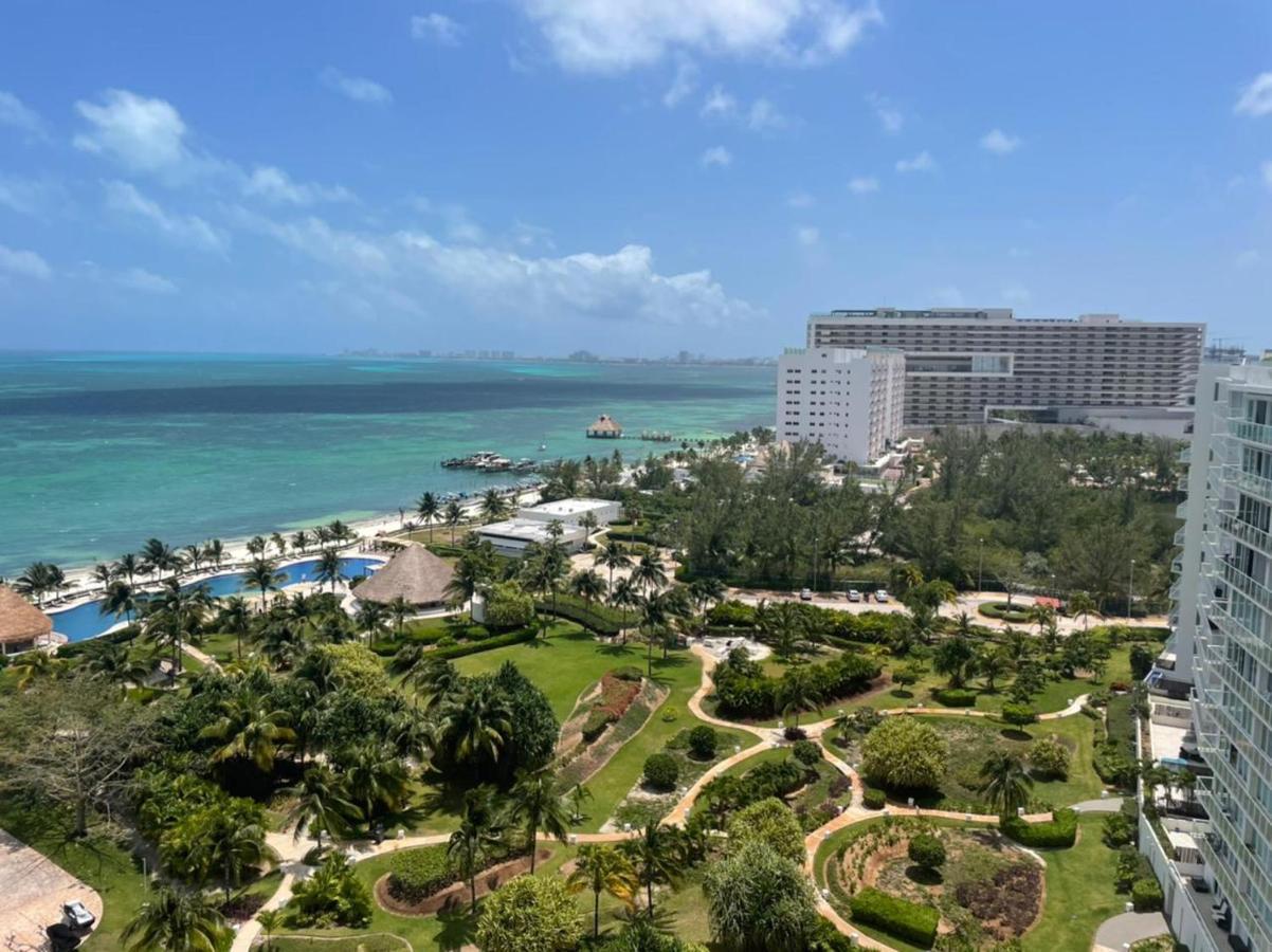 Beachfront Luxury Apartments Cancún Dış mekan fotoğraf