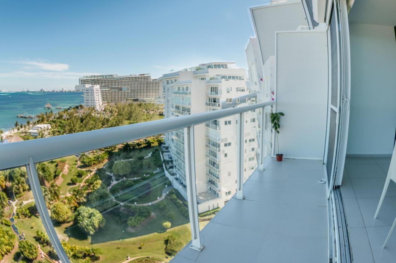 Beachfront Luxury Apartments Cancún Dış mekan fotoğraf